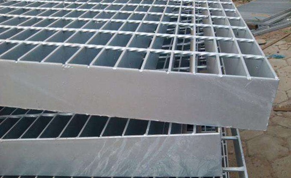 ���b�䑪�����oվ